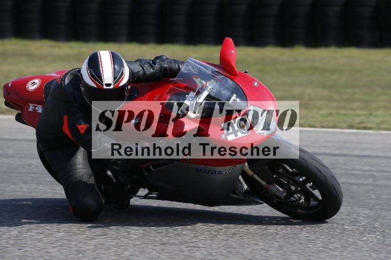 /Archiv-2025/49 26.08.2025 Cornu Master School ADR/rot-rouge/40